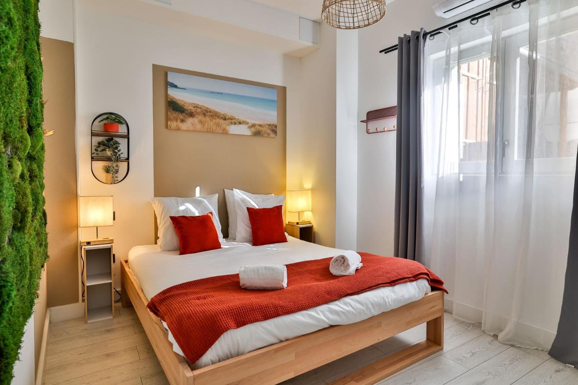 Le Lucien Eco-Appart'Hotel - Angouleme - Centre - Wifi - Parking Prive - Classe 4 Etoiles Exteriör bild