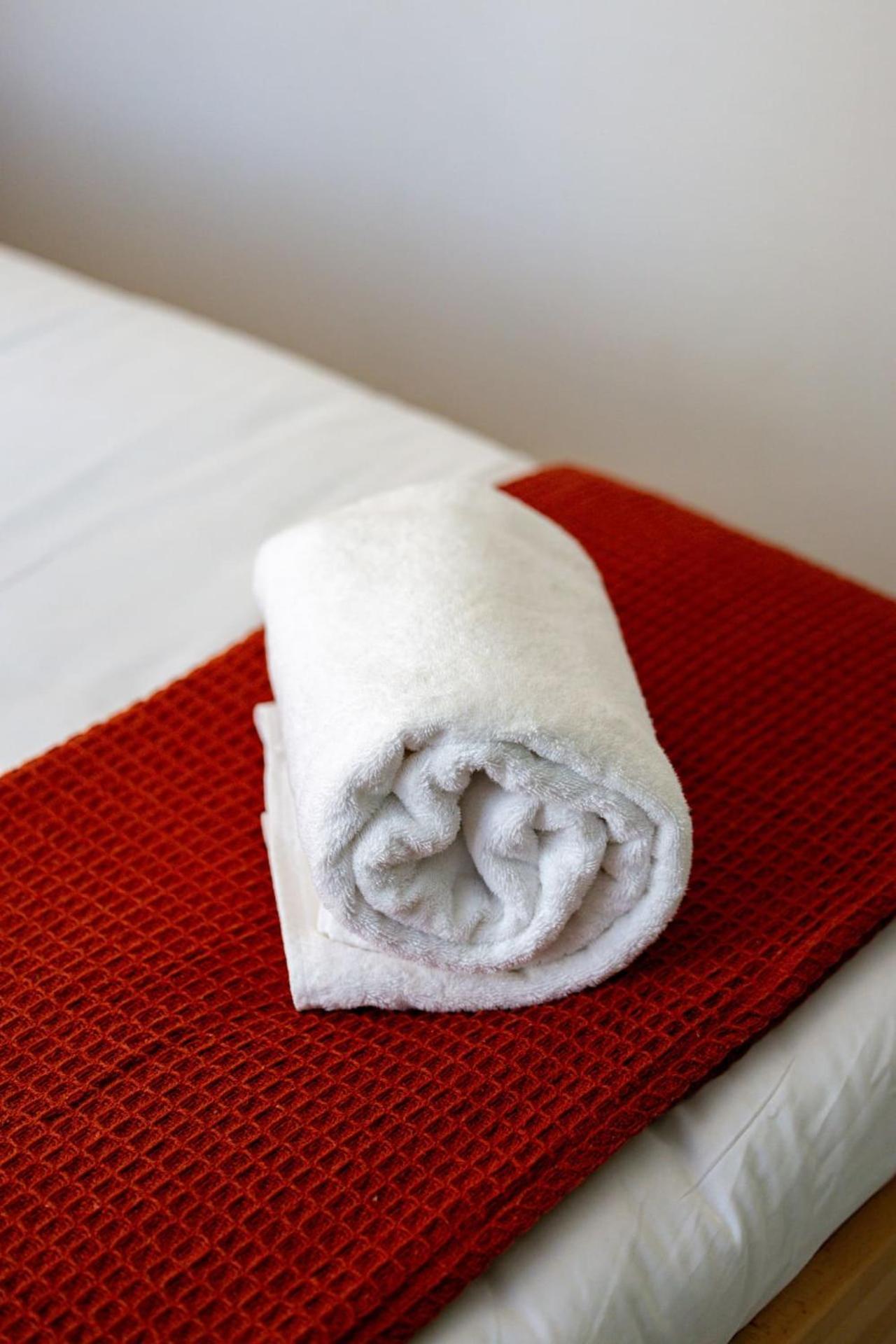 Le Lucien Eco-Appart'Hotel - Angouleme - Centre - Wifi - Parking Prive - Classe 4 Etoiles Exteriör bild