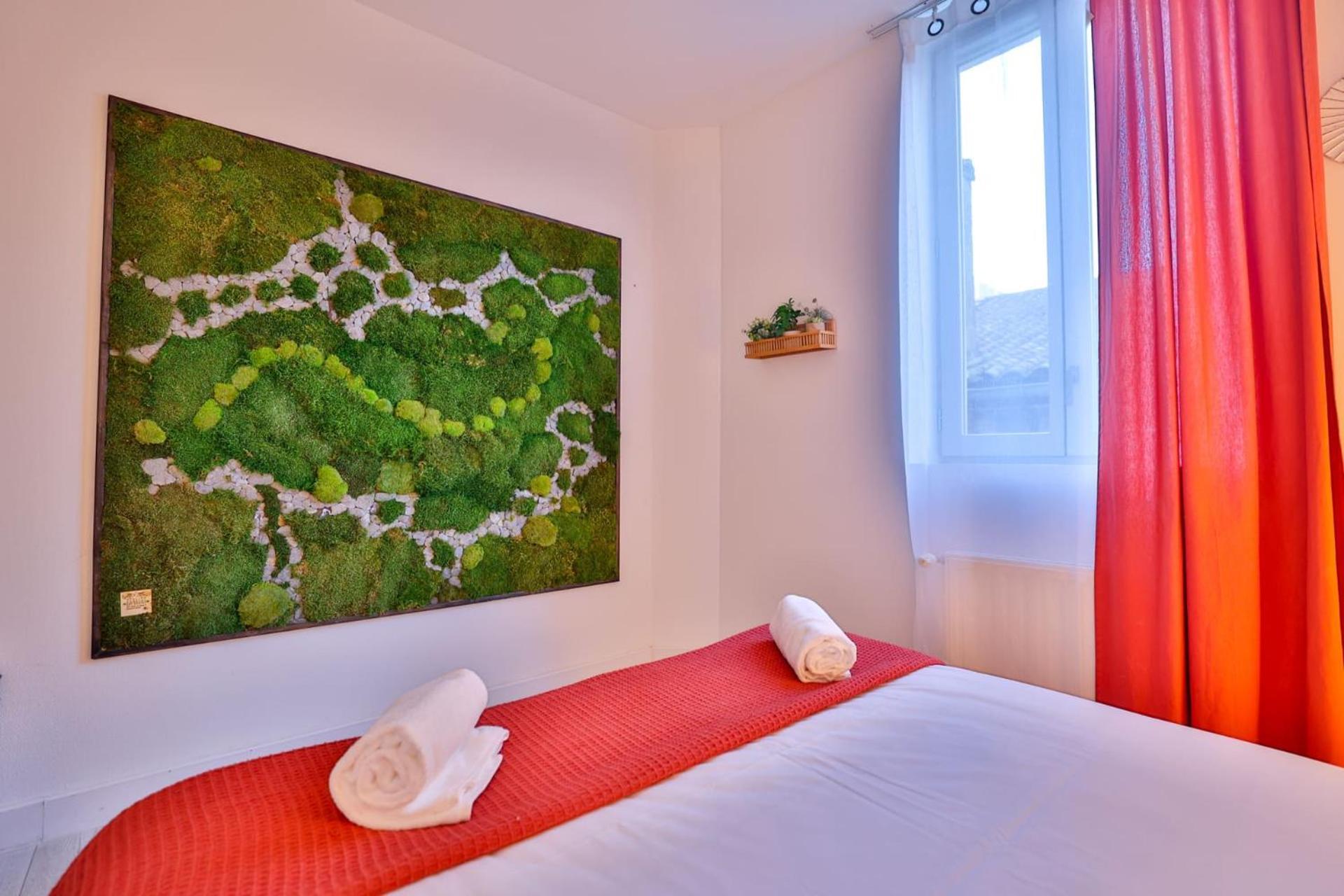 Le Lucien Eco-Appart'Hotel - Angouleme - Centre - Wifi - Parking Prive - Classe 4 Etoiles Exteriör bild