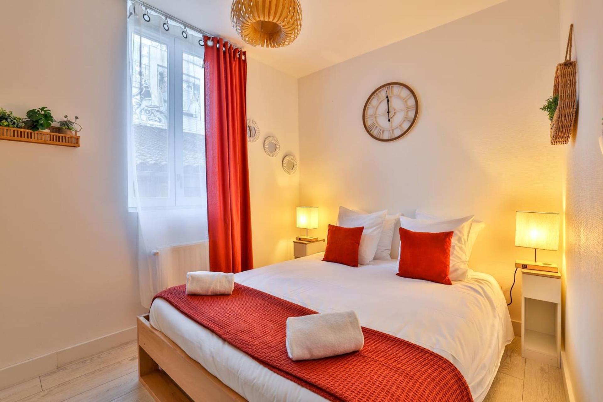 Le Lucien Eco-Appart'Hotel - Angouleme - Centre - Wifi - Parking Prive - Classe 4 Etoiles Exteriör bild