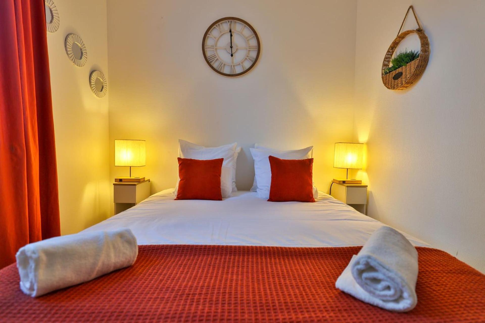 Le Lucien Eco-Appart'Hotel - Angouleme - Centre - Wifi - Parking Prive - Classe 4 Etoiles Exteriör bild